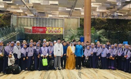 Saudi Ambassador Joins Farewell Ceremony for Singaporean Hajj Pilgrims at Changi Airport