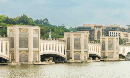 Best Things to See and Do in Putrajaya: Local Recommendations for an Unforgettable Visit