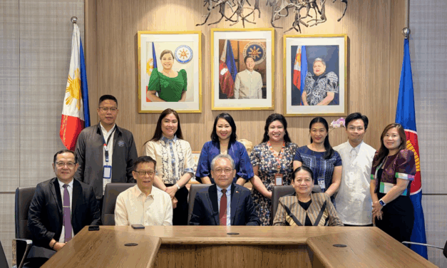Philippine Migrant Workers Secretary Hans Leo J. Cacdac Visits Singapore