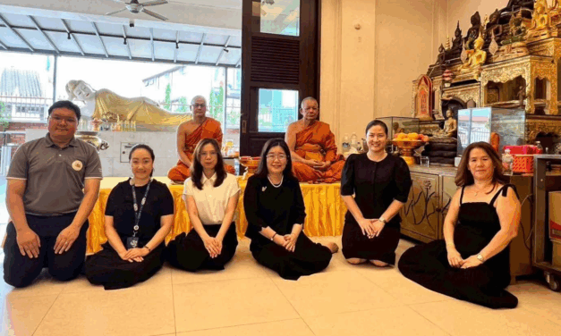 Thai Ambassador and Kanchanarama Buddhist Temple Discuss Promoting Buddhism in Singapore