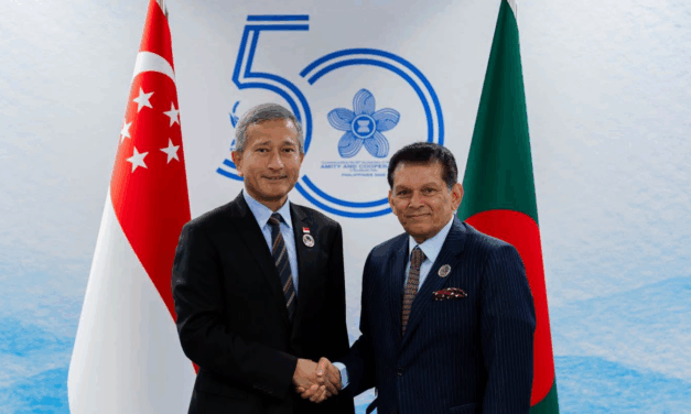 Singapore and Bangladesh Strengthen Bilateral Relations and Regional Cooperation in Manila