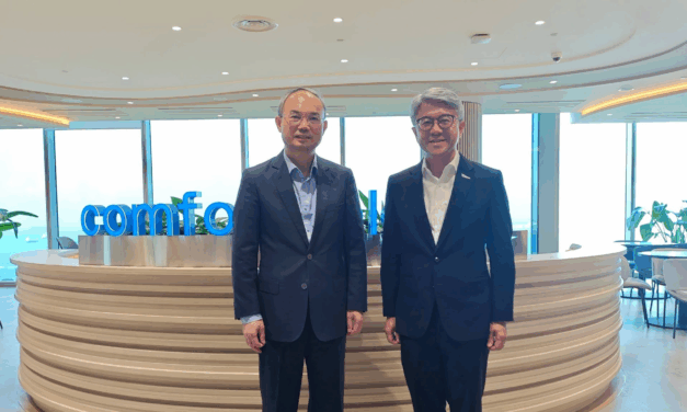 Ambassador Cao Zhongming Meets ComfortDelGro Group CEO to Advance China–Singapore Smart Transport Cooperation