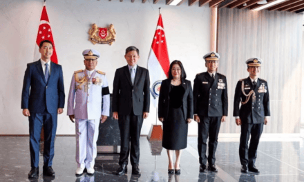 Thailand and Singapore Discuss Bilateral Military Cooperation During Naval Chief’s Visit