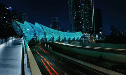 Saloma Bridge: A Nighttime Icon of Kuala Lumpur