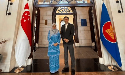 Malaysia High Commissioner Holds Introductory Call with Laurence Bay in Singapore
