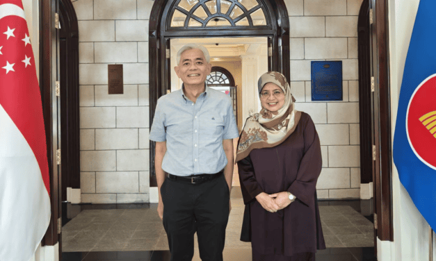 Malaysia High Commissioner Meets Singapore Permanent Secretary